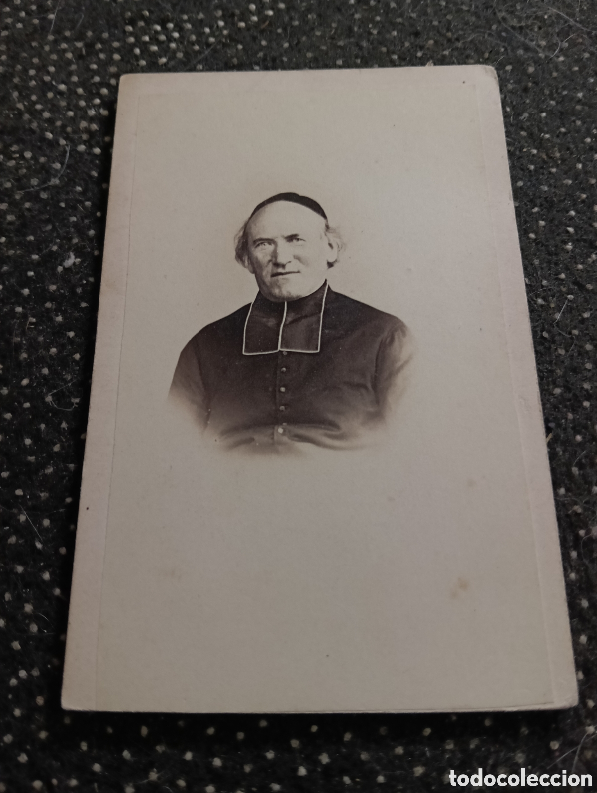 Fotograf&iacute;a antigua: 1865-1910 Fotograf&iacute;a Victoriana en cart&oacute;n de un se&ntilde;or de la &eacute;poca mide 11 x 6,5 aprox.