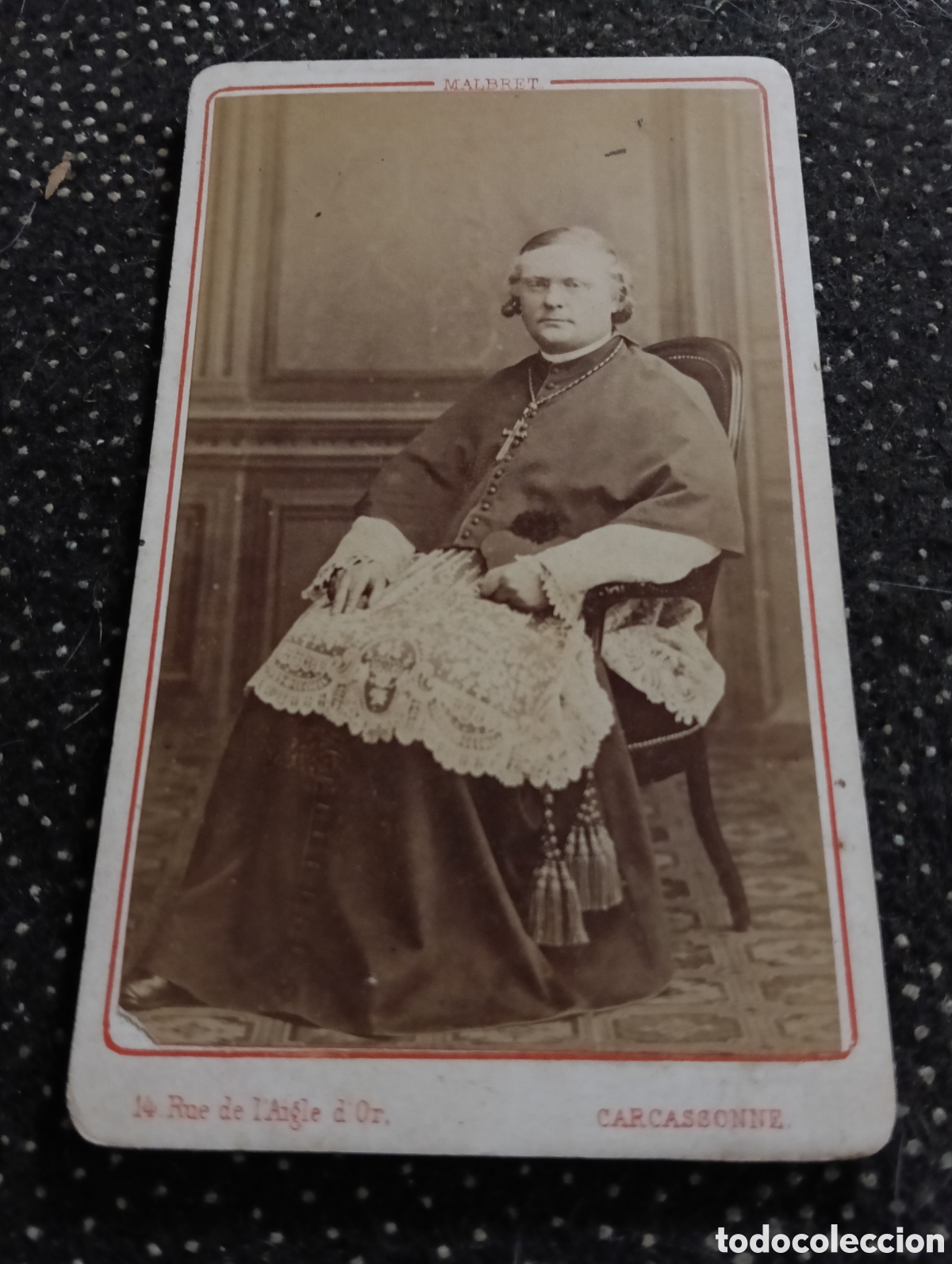 Fotograf&iacute;a antigua: 1865-1910 Fotograf&iacute;a Victoriana en cart&oacute;n de un se&ntilde;or de la &eacute;poca mide 11 x 6,5 aprox.