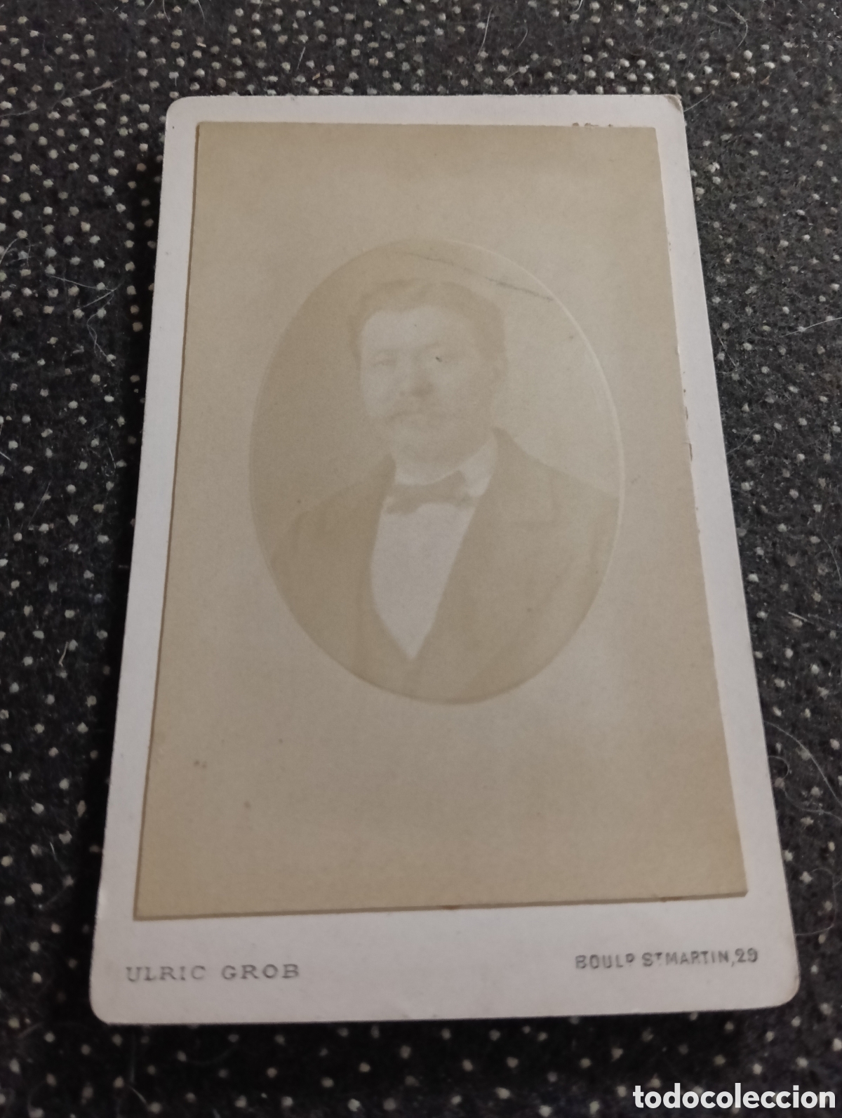 Fotograf&iacute;a antigua: 1865-1910 Fotograf&iacute;a Victoriana en cart&oacute;n de un se&ntilde;or de la &eacute;poca mide 11 x 6,5 aprox.