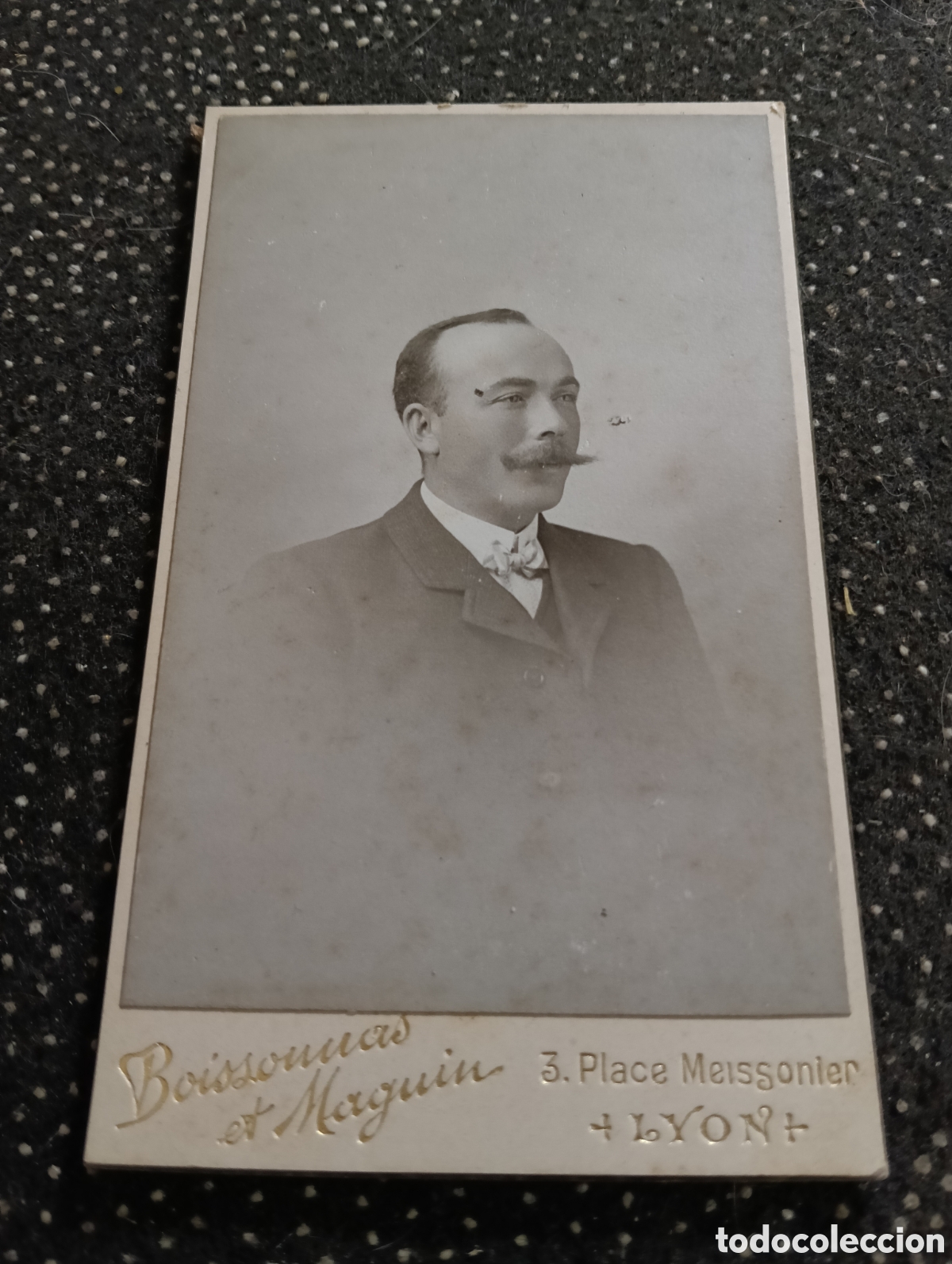 Fotograf&iacute;a antigua: 1865-1910 Fotograf&iacute;a Victoriana en cart&oacute;n de un se&ntilde;or de la &eacute;poca mide 11 x 6,5 aprox.