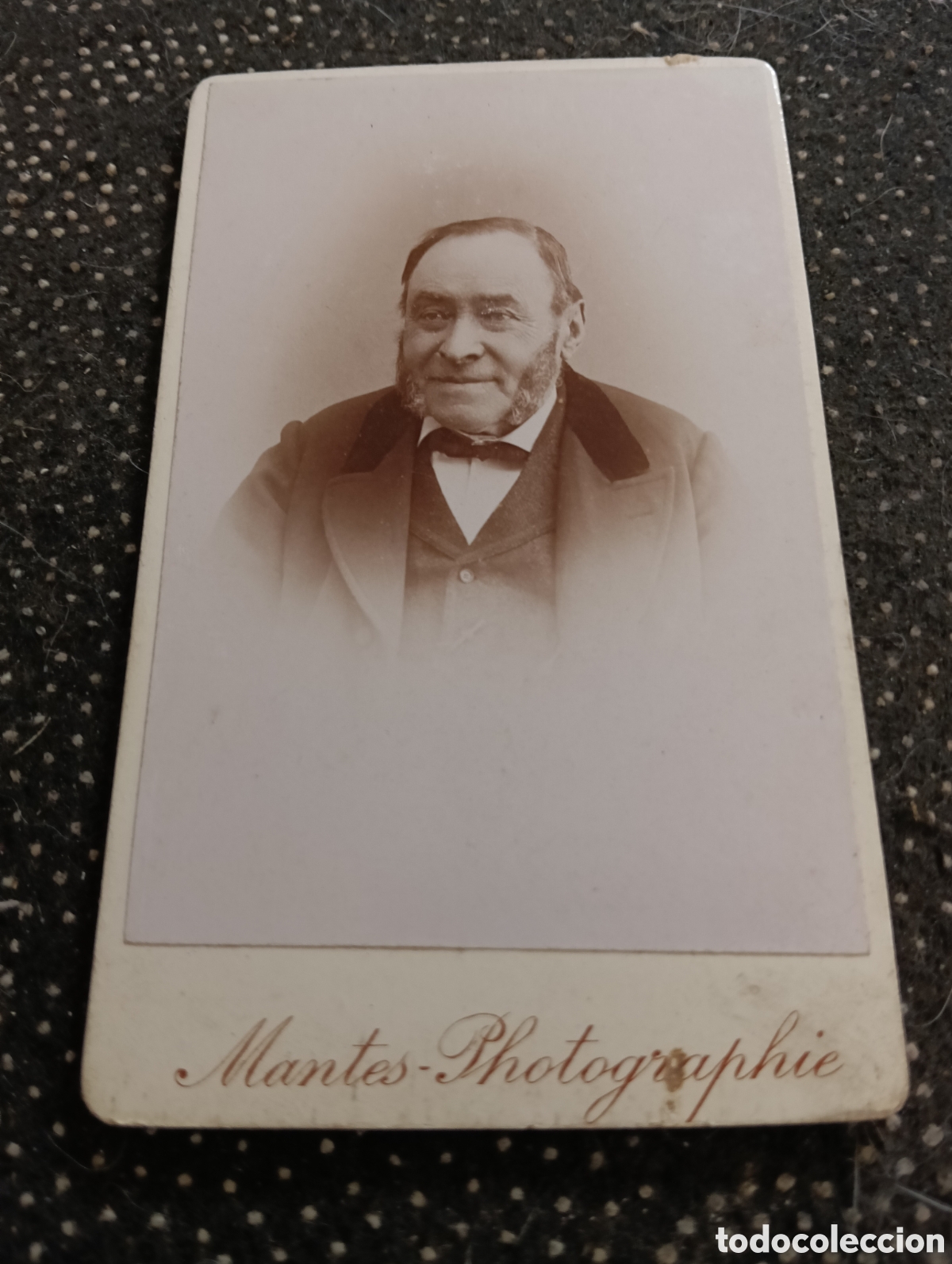 Fotograf&iacute;a antigua: 1865-1910 Fotograf&iacute;a Victoriana en cart&oacute;n de un se&ntilde;or de la &eacute;poca mide 11 x 6,5 aprox.