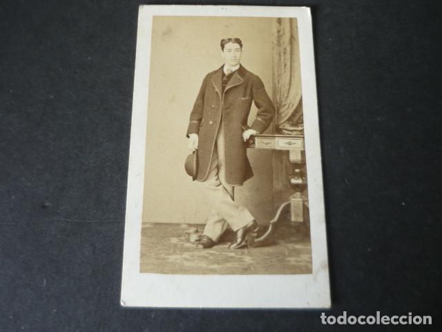 Fotograf&iacute;a antigua: CARTE DE VISITE RETRATO DE LESMES VICU&Ntilde;A POUJADE FOTOGRAFO DE PARIS MADRID