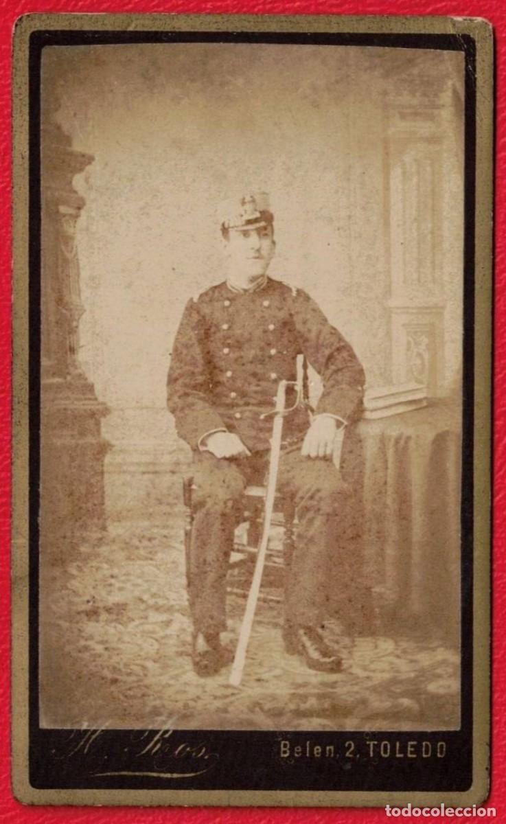 Fotograf&iacute;a antigua: Academia de Infanteria de Toledo - Fotografo: M. Box Belen, 2 Toledo - Albumina original - CDV