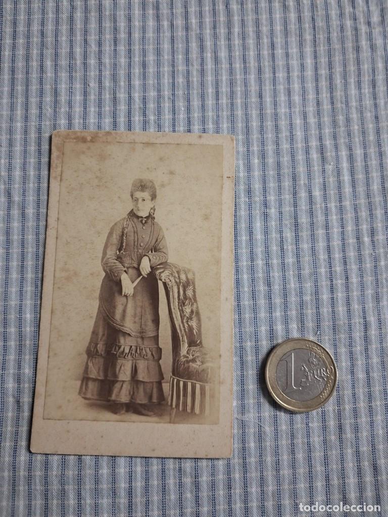 Fotograf&iacute;a antigua: Fotograf&iacute;a alb&uacute;mina Se&ntilde;ora. Carte de visite. J. Masaguez. Gerona.
