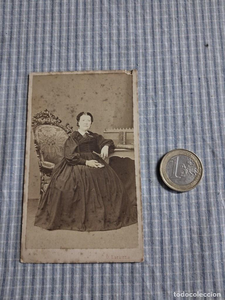 Fotograf&iacute;a antigua: Fotograf&iacute;a alb&uacute;mina Se&ntilde;ora. Carte de visite. G. Larauza. Barcelona