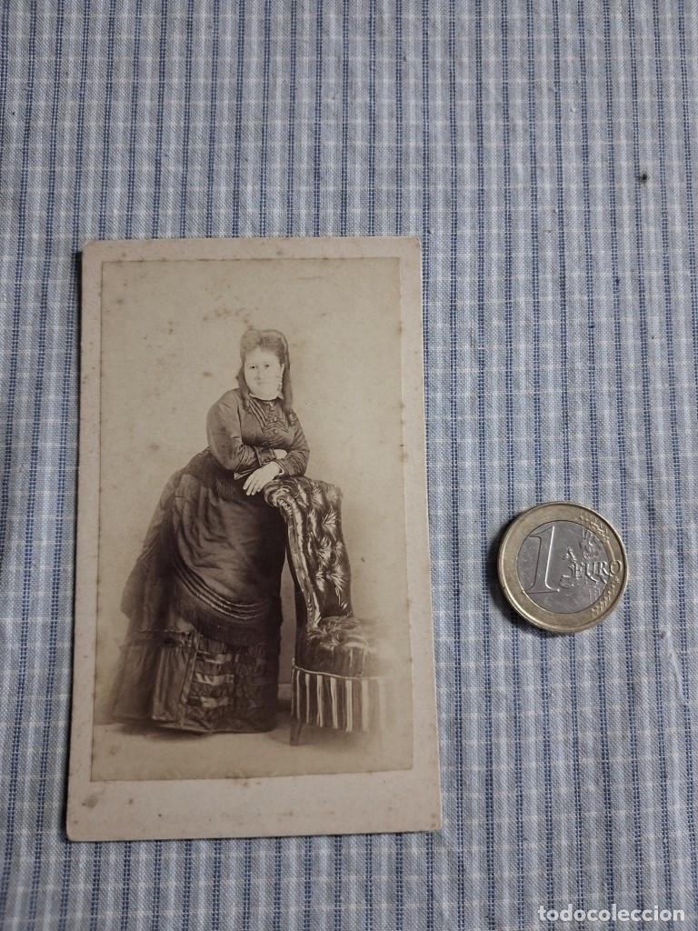 Fotograf&iacute;a antigua: Fotograf&iacute;a alb&uacute;mina Se&ntilde;ora. Carte de visite. J. Masaguer. Gerona