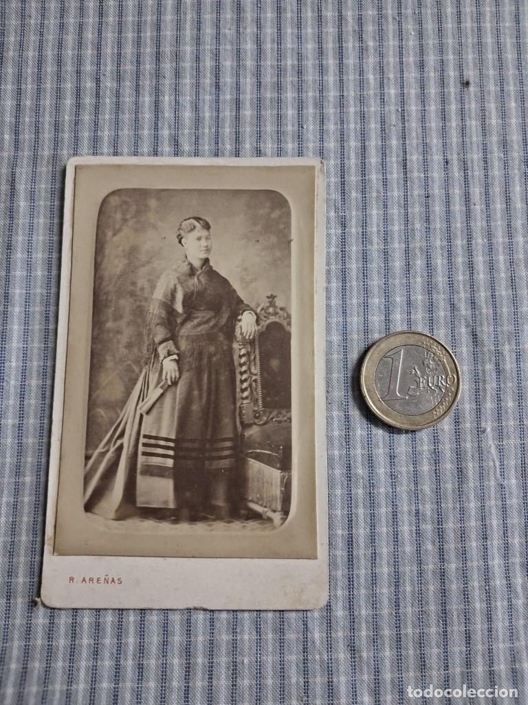 Fotograf&iacute;a antigua: Fotograf&iacute;a alb&uacute;mina Se&ntilde;ora. Carte de visite. Rafael Arenas. Barcelona