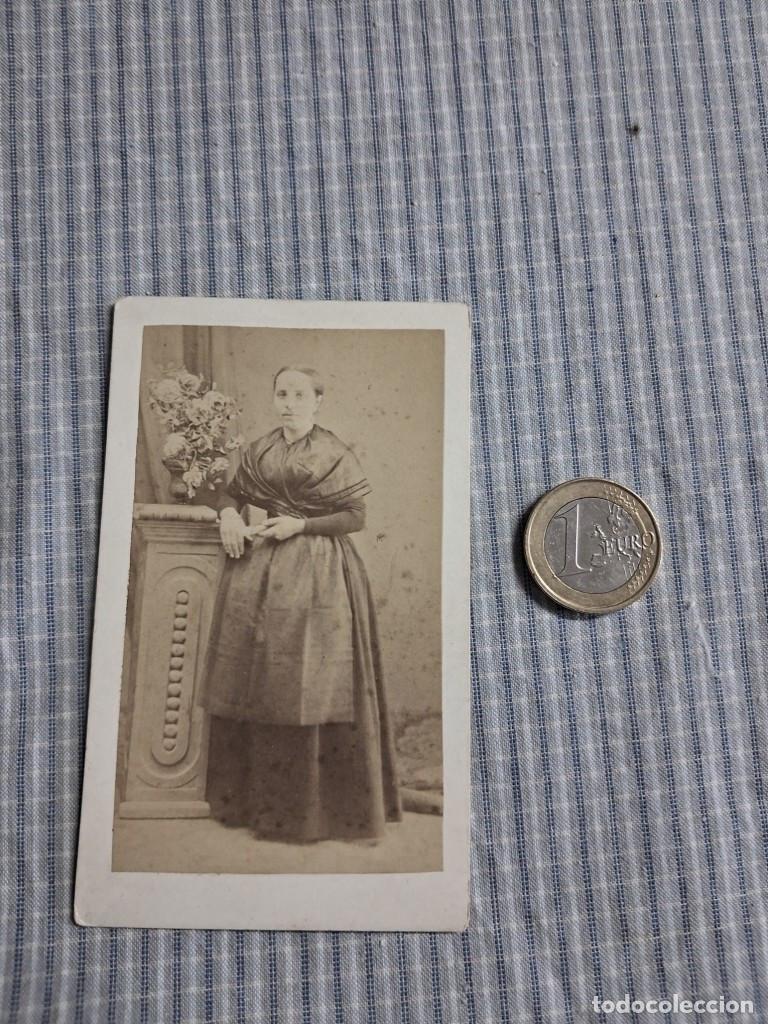 Fotograf&iacute;a antigua: Fotograf&iacute;a alb&uacute;mina Se&ntilde;ora. Carte de visite. Figueras