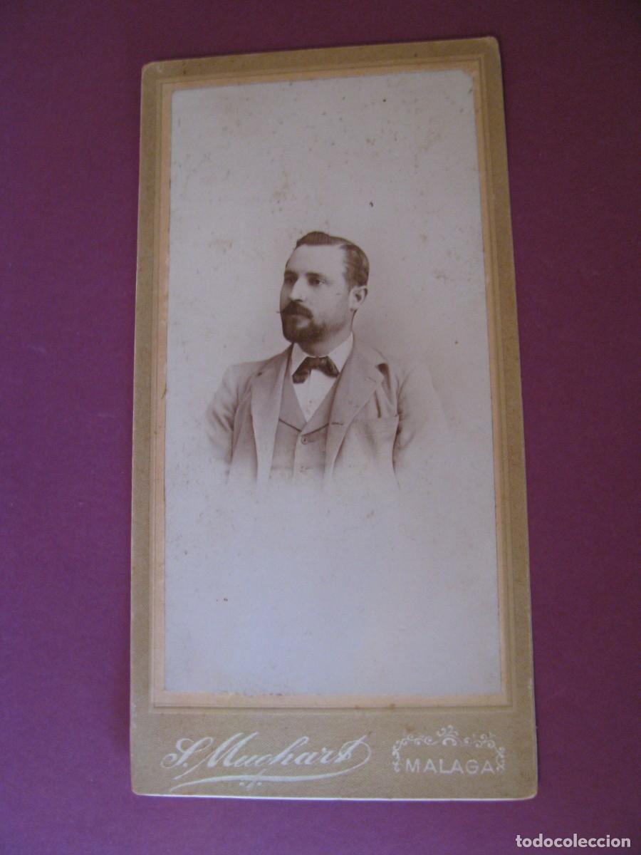 Fotograf&iacute;a antigua: ANTIGUA FOTO DE UN CABALLERO, CDV. S. MUCHART, MALAGA. 16X8 CM