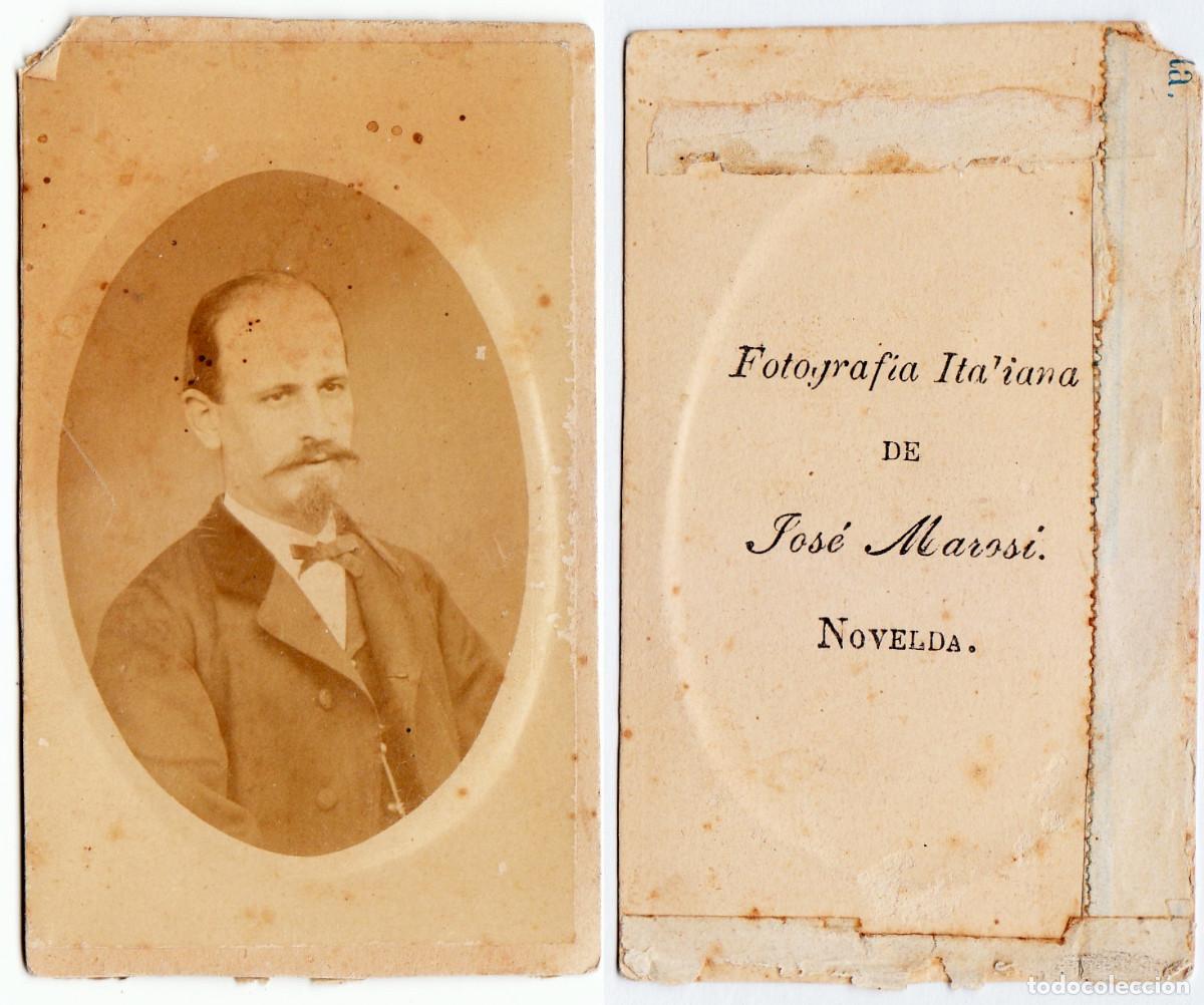 Fotograf&iacute;a antigua: CDV Caballero con pajarita. Fotograf&iacute;a Italiana de Jos&eacute; Marosi, Novelda, Alicante Siglo XIX rc