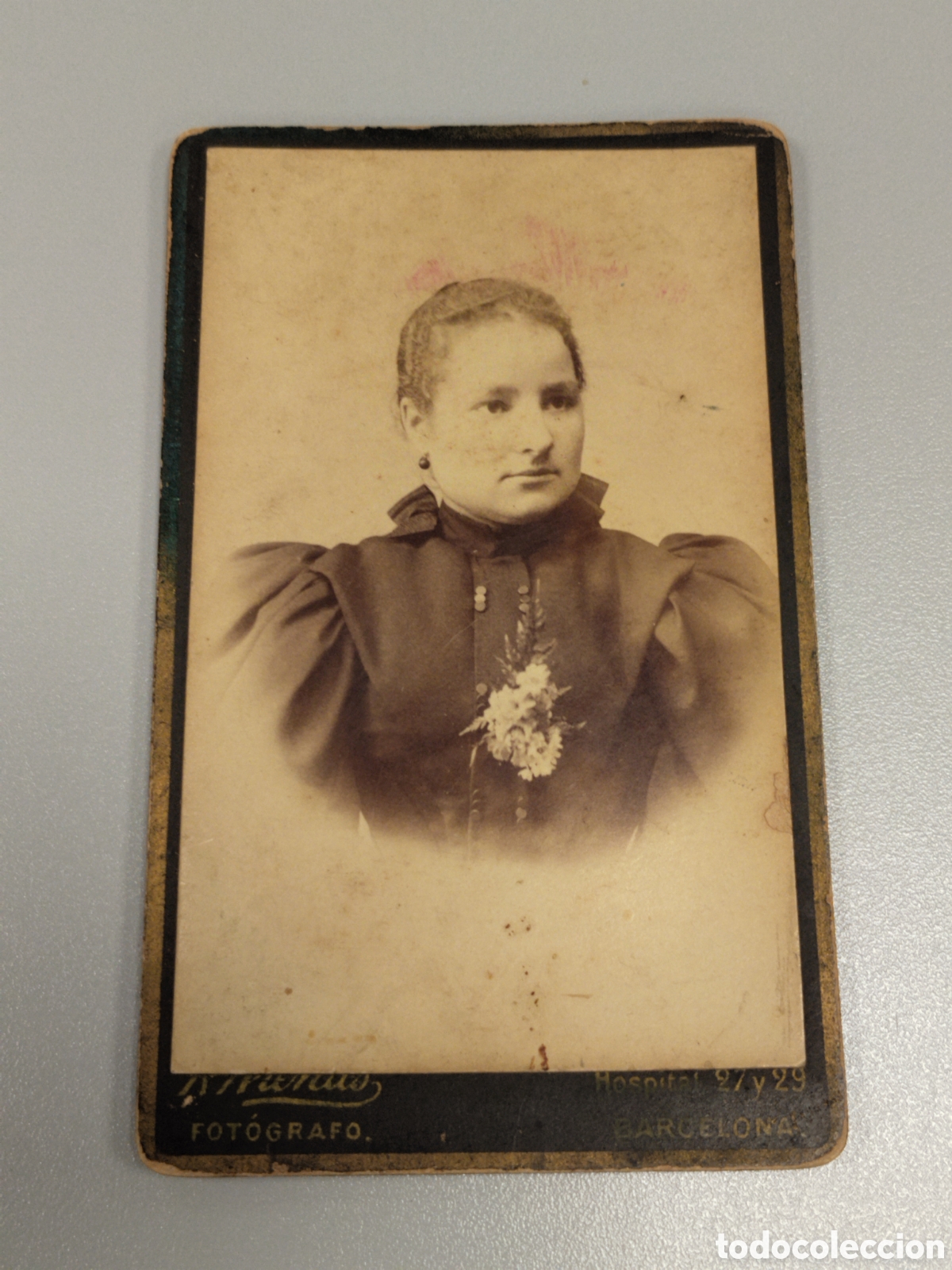 Fotograf&iacute;a antigua: Antigua albumina o carta de visita de dama de Barcelona. fot&oacute;grafo Rafael Arenas .fotografia