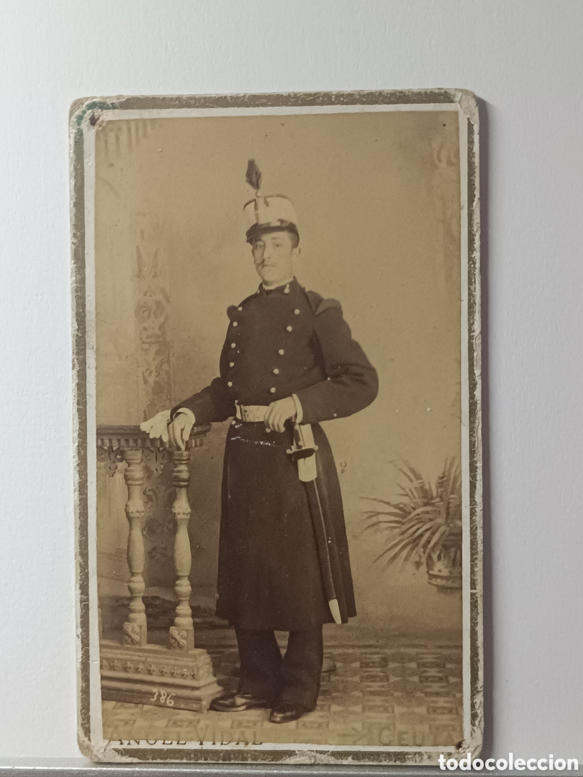 Fotograf&iacute;a antigua: CDV RETRATO MILITAR DE &Eacute;POCA. ROS Y SABLE- FOT&Oacute;GRAFO ANGEL VIDAL CEUTA. ca. 1900 Fotograf&iacute;a