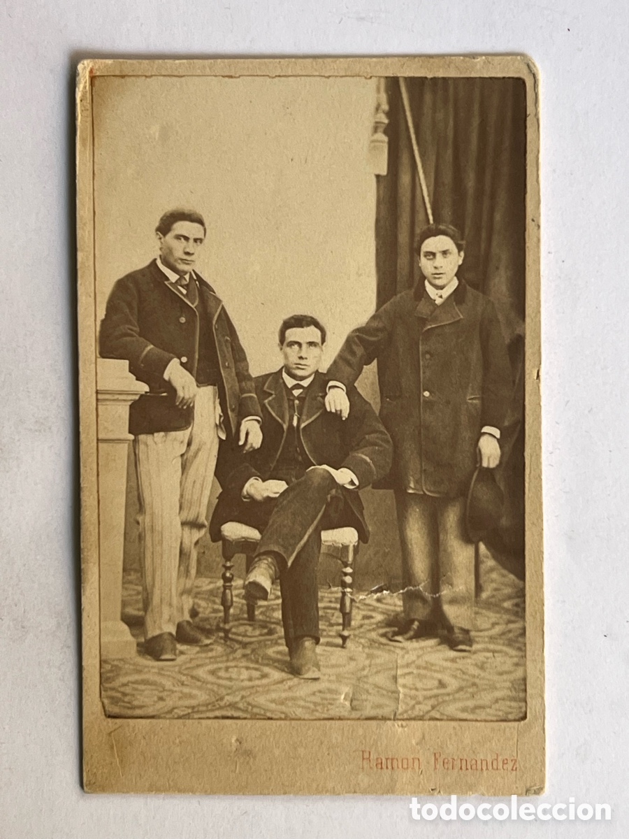 Fotograf&iacute;a antigua: BURGOS.. Tres hermanos CDV, Carte de visite.. Ram&oacute;n Hern&aacute;ndez, Paseo de los cubos.. (fin siglo XIX)