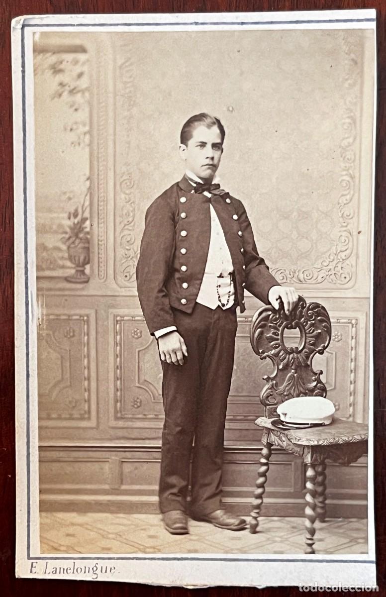 Fotografia antica: Albumina CDV de joven caballero uniformado, Fotograf&iacute;a de Eugenio Lanelongue de Coru&ntilde;a, dedicada y