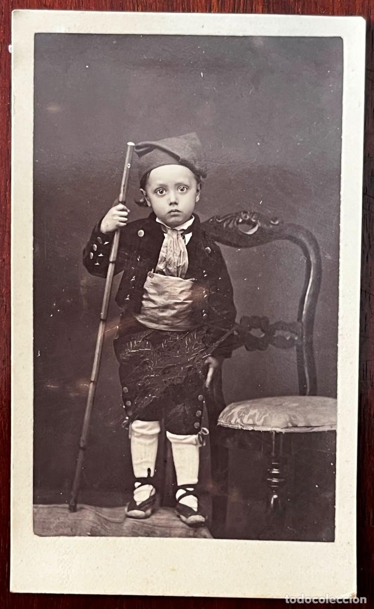 Fotografia antica: Albumina CDV de ni&ntilde;o con traje catalan, no consta fotografo, CARTE DE VISITE MIDE 10,3 X 6,3 CMS. SI