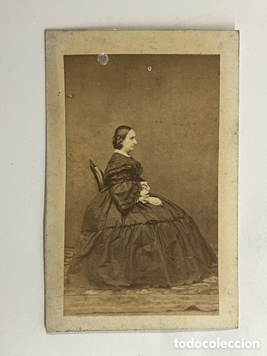 Fotograf&iacute;a antigua: MADRID, CDV. Carte de Visite.. Dama Madrile&ntilde;a sentada de perfil.. J, Laurent. Fot&oacute;grafo de la Reina
