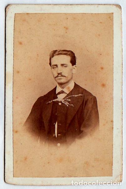 Fotograf&iacute;a antigua: Carta de Visita. CDV Joven caballero con chaleco. Siglo XIX rc