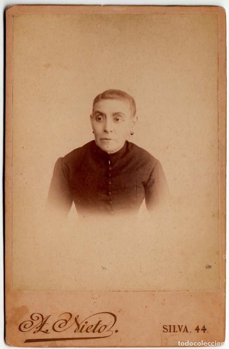 Fotograf&iacute;a antigua: Retrato de anciana. A. Nieto, Madrid. Siglo XIX rc