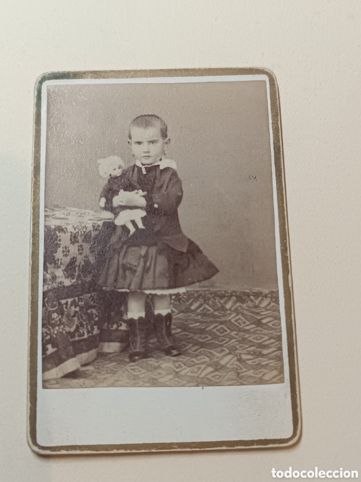 Fotograf&iacute;a antigua: PEQUE&Ntilde;A FOTOGRAF&Iacute;A ANTIGUA DE NI&Ntilde;A CON MU&Ntilde;ECA. CLEUGNIET Y GALLEGO, MADRID, SIGLO XIX