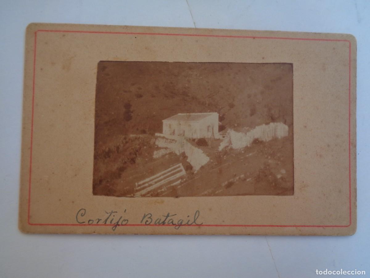 Fotograf&iacute;a antigua: CDV DE CONSTRUCCION EN EL CAMPO, SIGLO XIX . HAN ESCRITO &uml; CORTIJO BATAGIL &uml;
