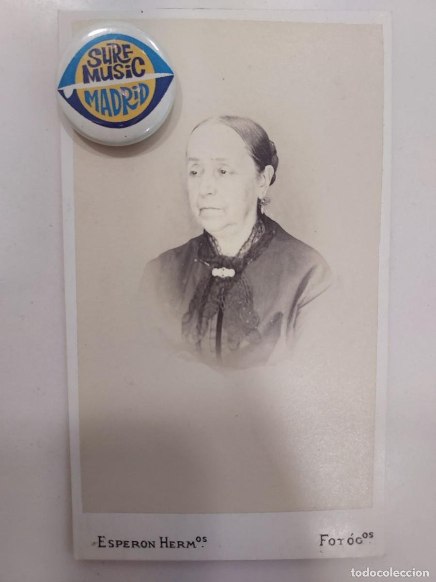 Fotografia antica: FOTOGRAFIA GALERIA PORTATIL ESPERON HERMANOS FOTOGRAFOS. VALENCIA. CARTE DE VISITE. MUJER. 6X10,5