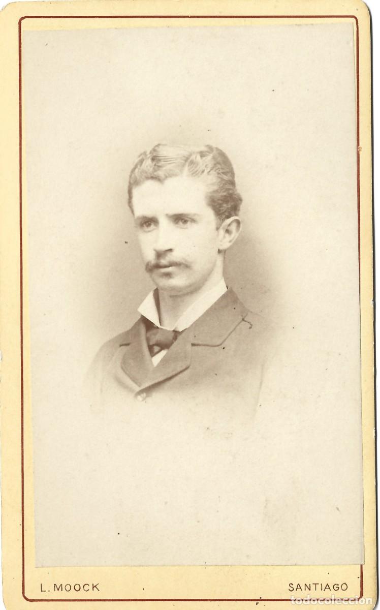 Fotograf&iacute;a antigua: 1870's CDV carte de visite retrato caballero LEON MOOCK Santiago, Chile LEER DESCRIP