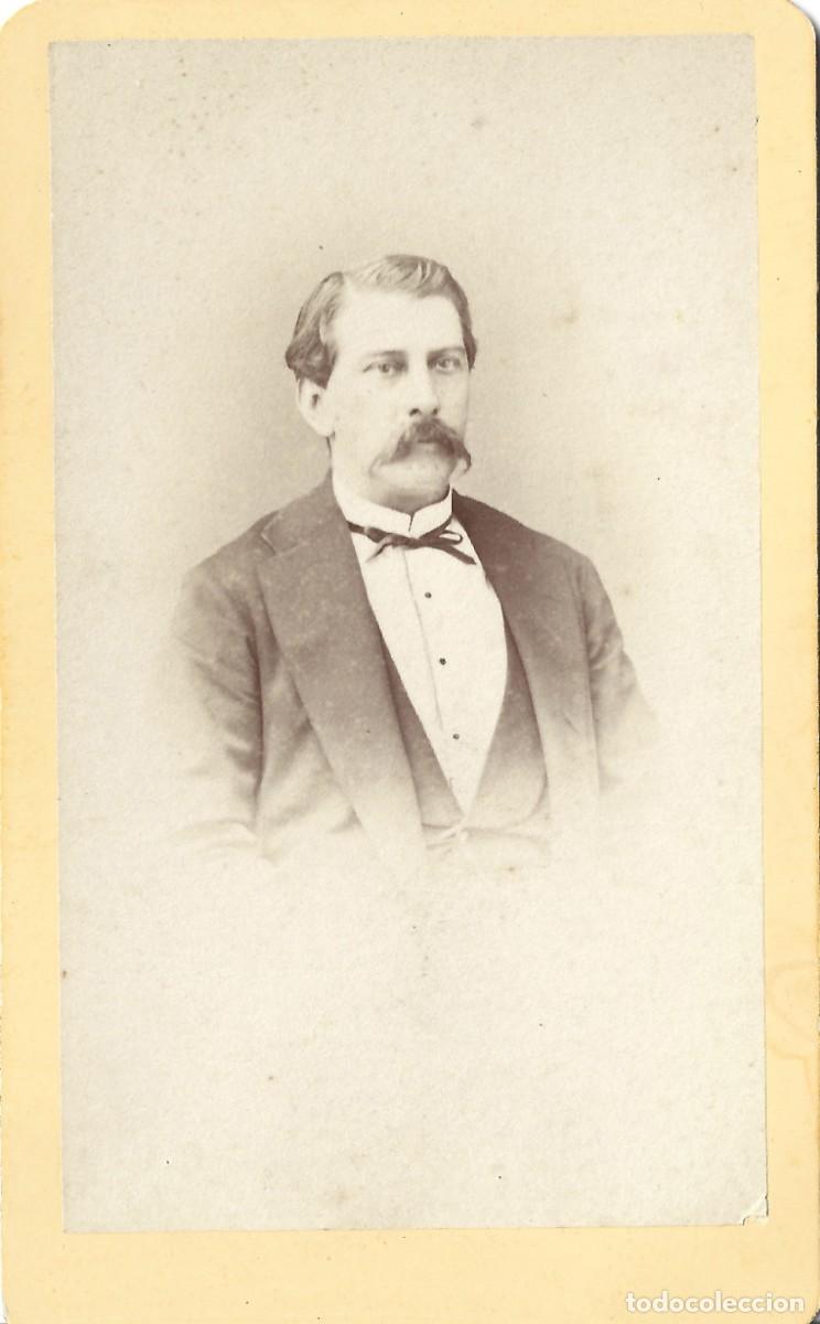 Fotograf&iacute;a antigua: 1875ca CDV carte de visite caballero GARREAUD Y CIA Valparaiso y Santiago, Chile LEER