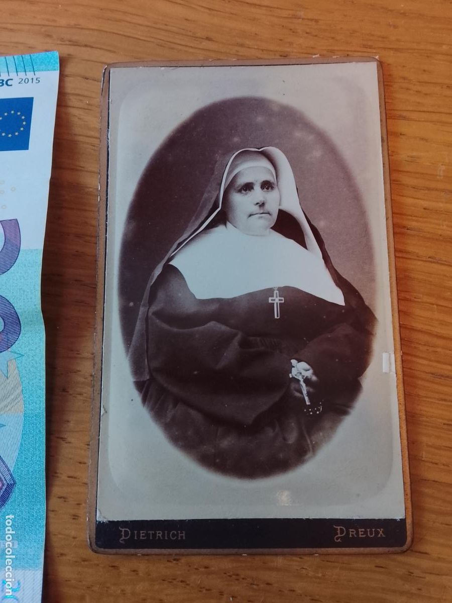 Fotograf&iacute;a antigua: Monja, Dreux. CDV, carte de visite