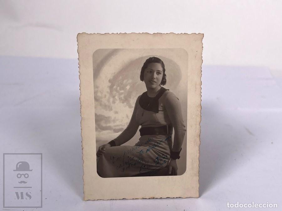 Fotograf&iacute;a antigua: Antigua tarjeta de Visita / CDV - Fotograf&iacute;a Joven Posando - Alto Styling - Foto Fix Barcelona