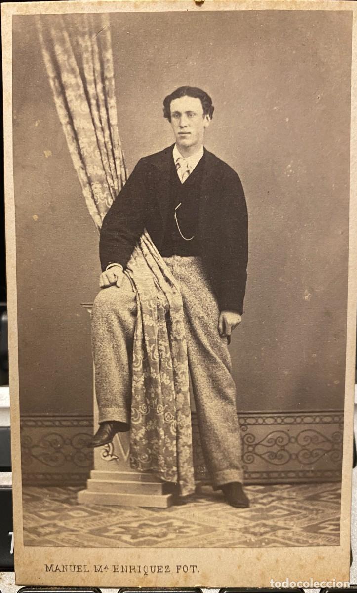 Fotograf&iacute;a antigua: &Aacute;lbum con 70 fotograf&iacute;as CDV&rsquo;s de la familia Medina Garvey Capdemont. Marqueses de Esquivel. 1860's