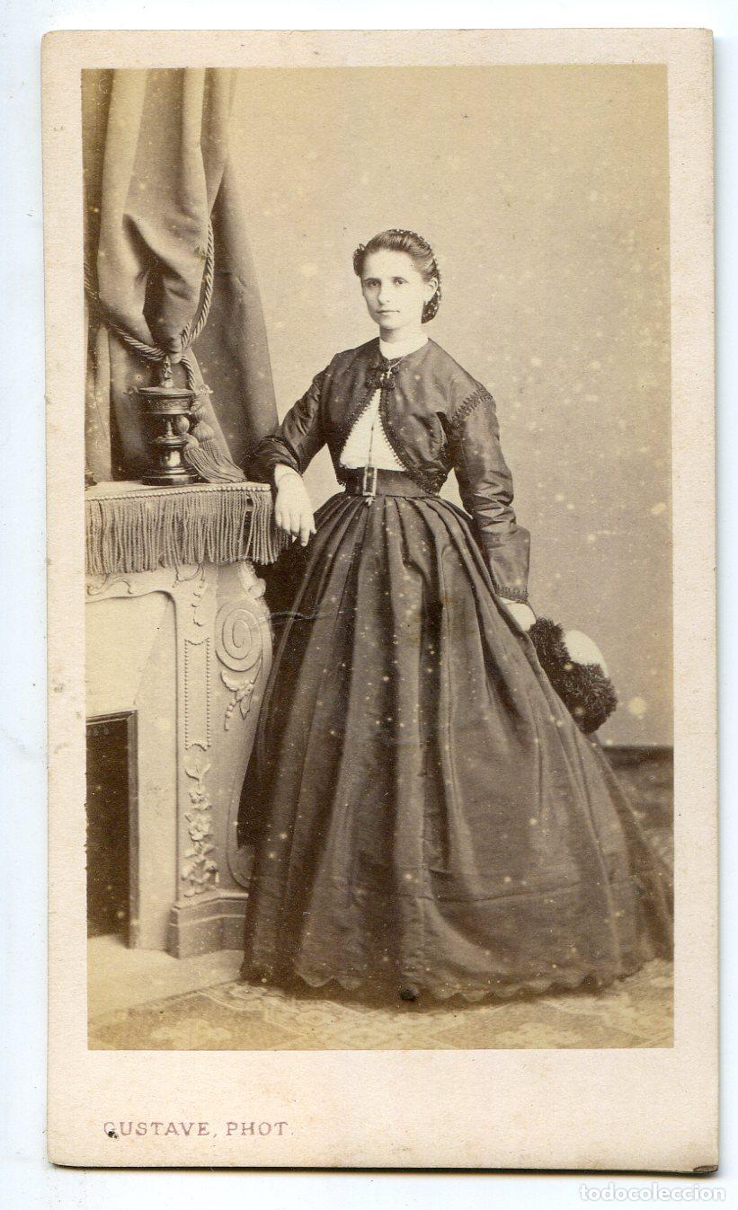 Fotograf&iacute;a antigua: Fotograf&iacute;a CDV de dama, elegante vestido, Gustave Phot., Le Mans