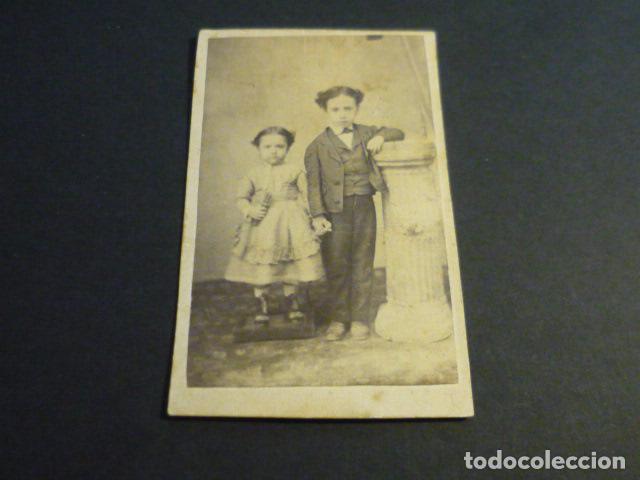 Fotograf&iacute;a antigua: CARTE DE VISITE RETRATO DE HERMANOS HACIA 1865