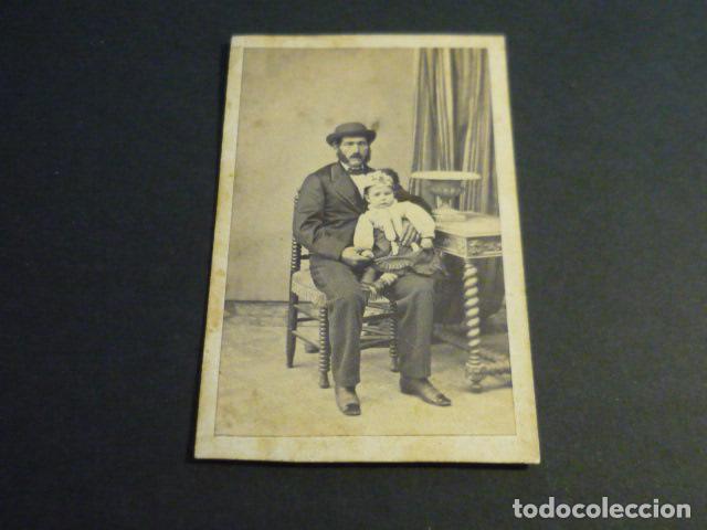Fotograf&iacute;a antigua: CARTE DE VISITE RETRATO DE PADRE E HIJO SALVATOR FARACH FOTOGRAFO ALICANTE
