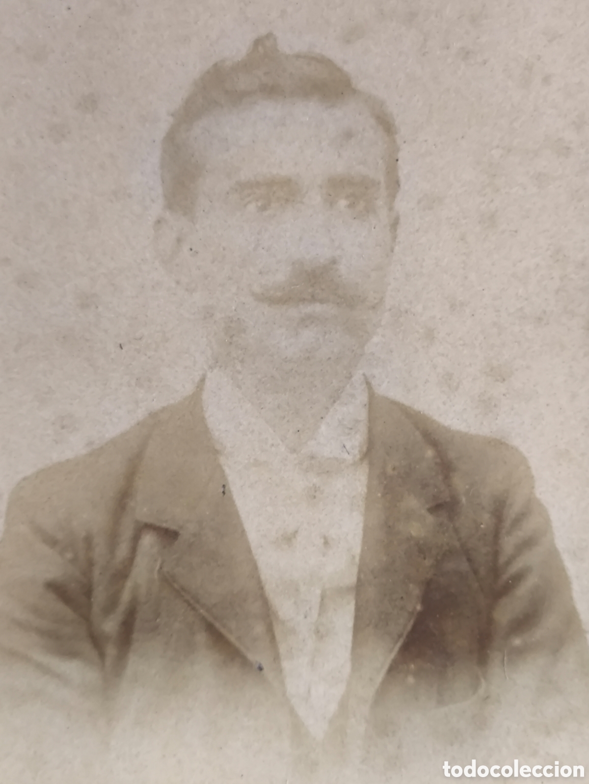 Fotograf&iacute;a antigua: FOTOGRAF&Iacute;A CDV RETRATO DE ESTUDIO CABALLERO FOT&Oacute;GRAFO CASAS TOLEDO ? C. 1900