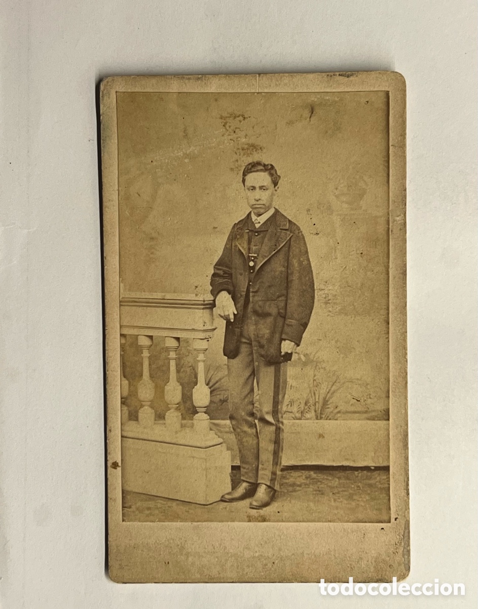 Fotograf&iacute;a antigua: VIGO, Pontevedra CDV. Un Joven Vigu&eacute;s.. BUCH HERMs, fot&oacute;grafos.. (fin Siglo XIX) Med&iacute;das: 6,5 x 10,5