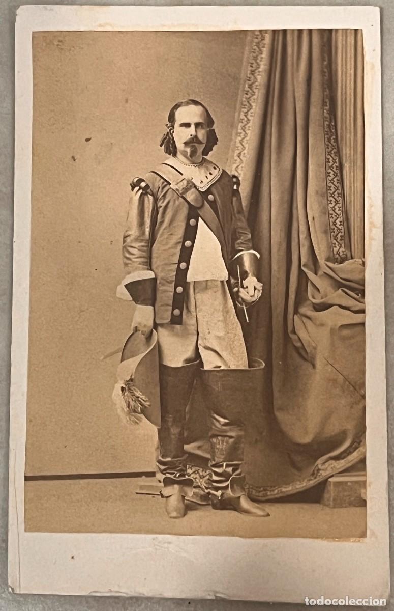 Fotograf&iacute;a antigua: FOTOGRAF&Iacute;A CDV, POSIBLE CANTANTE DE &Oacute;PERA CON VESTUARIO TEATRAL, CUBA, HABANA, SIGLO XIX,