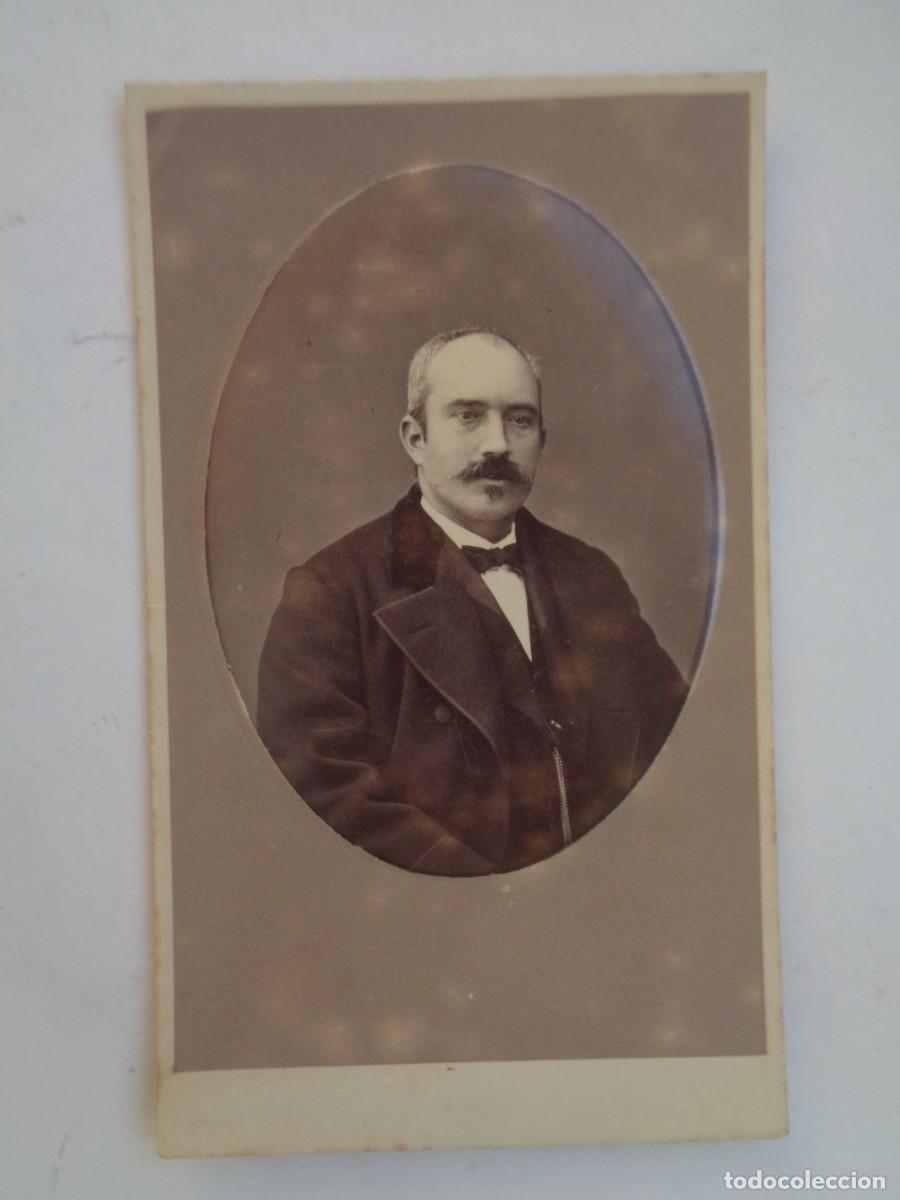 Fotograf&iacute;a antigua: CDV DE SE&Ntilde;OR DEL SIGLO XIX , ESCUDO DE LA 1&ordf; REPUBLICA . DE DEBAS HERMANOS