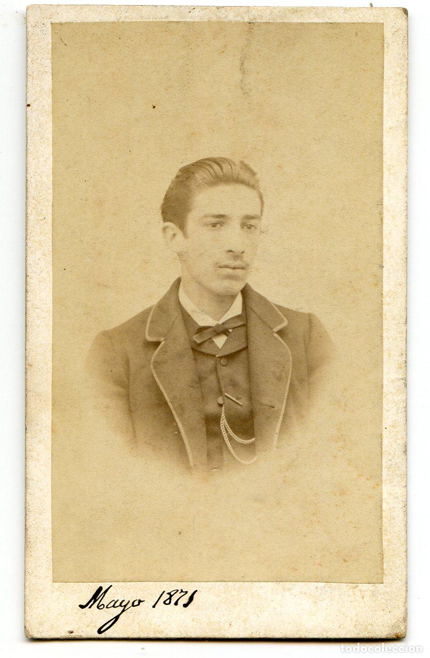 Antique Photography: Retrato de caballero, formato CDV, Fotograf&iacute;a J. Hortelano, Valladolid, Mayo 1871
