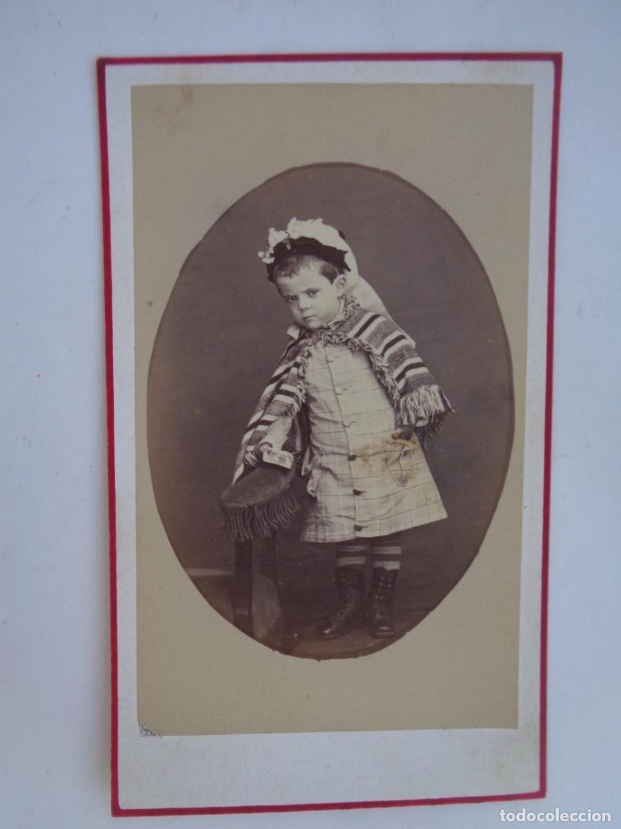 Fotograf&iacute;a antigua: CDV , PRECIOSA FOTO DE ESTUDIO DE NI&Ntilde;A DEL SIGLO XIX