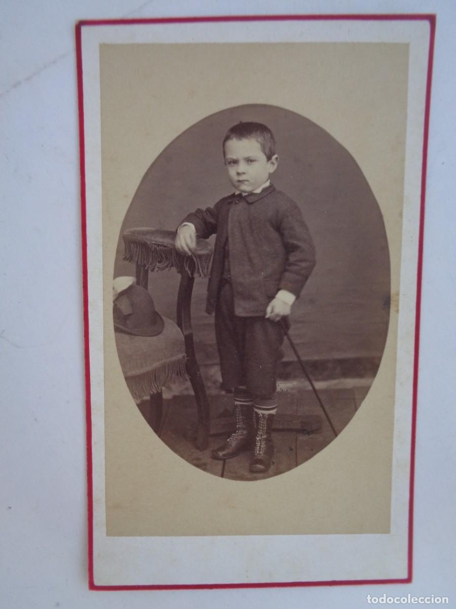 Fotograf&iacute;a antigua: BONITA CDV DE NI&Ntilde;O ELEGANTE CON VARA , DEL SIGLO XIX