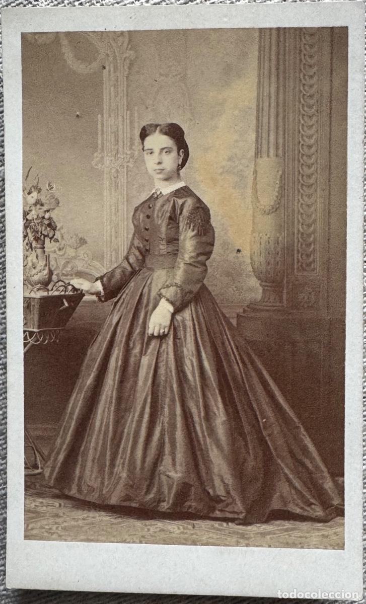 Fotograf&iacute;a antigua: FOTOGRAF&Iacute;A DE SE&Ntilde;ORITA - CARTE DE VISITE - FOT&Oacute;GRAFO PEDRO MART&Iacute;NEZ DE HEBERT - MADRID SIGLO XIX
