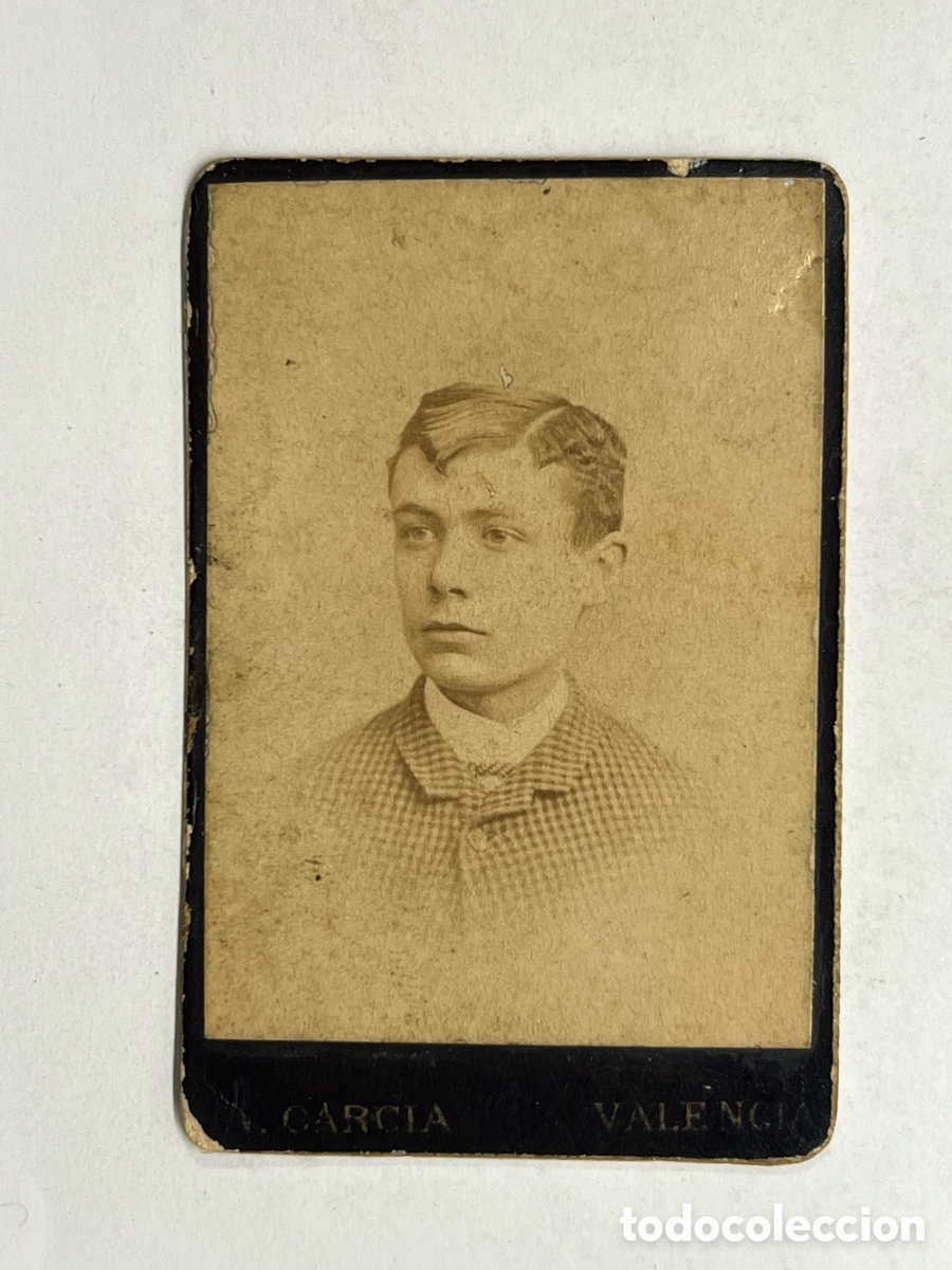 Fotograf&iacute;a antigua: CDV. ANTONIO GARC&Iacute;A Y JOAQUIN SOROLLA, Una relaci&oacute;n Art&iacute;stica y Familiar Fotograf&iacute;a de un Joven