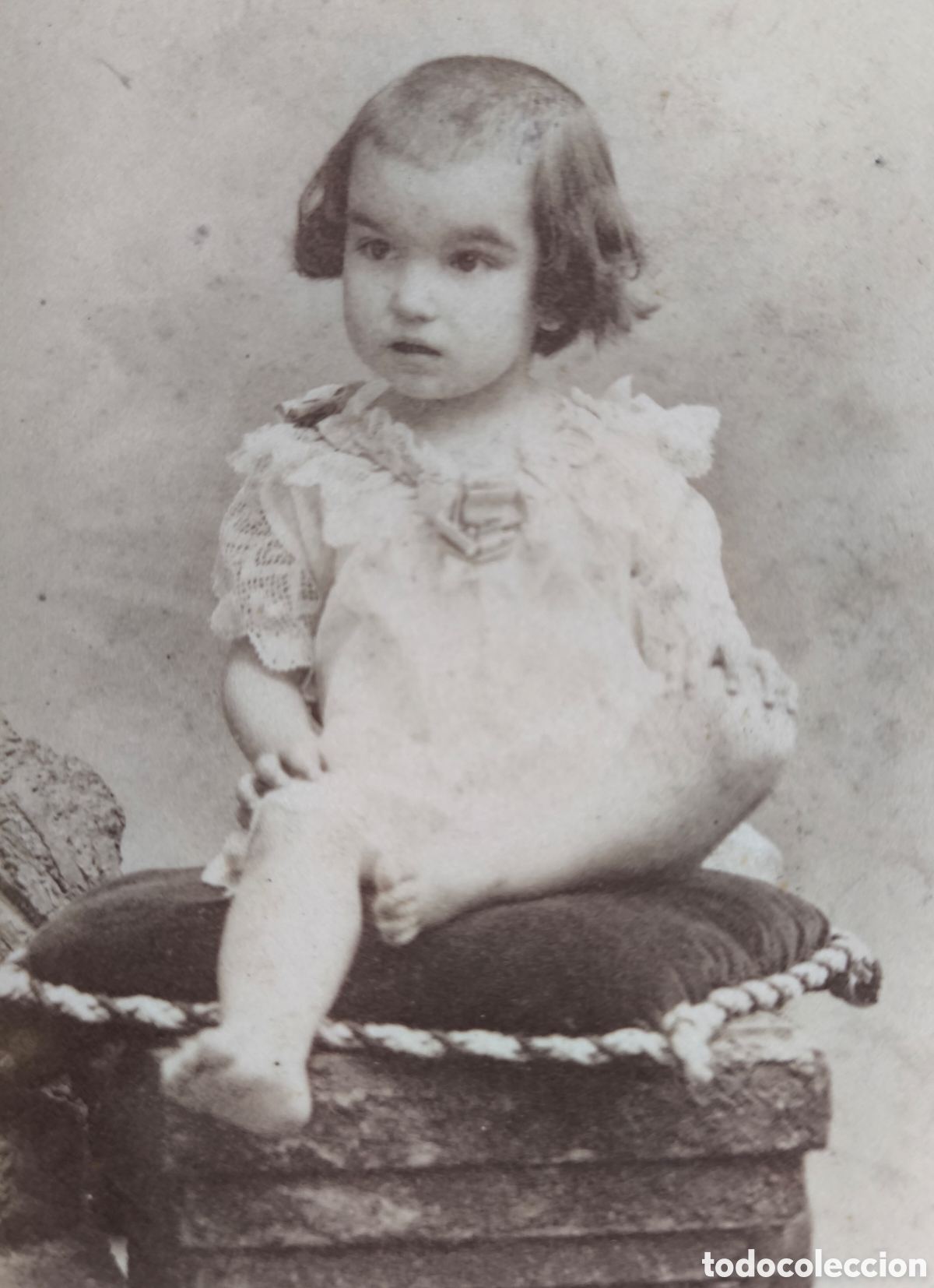 Fotograf&iacute;a antigua: ALB&Uacute;MINA FOTOGRAF&Iacute;A RETRATO DE ESTUDIO CDV NI&Ntilde;O DE CORTA EDAD FOT. J. MART&Iacute; BARCELONA C. 1890
