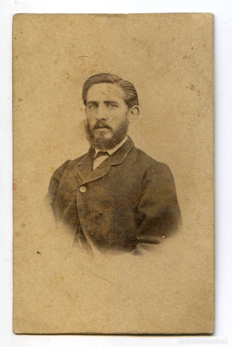 Fotograf&iacute;a antigua: Retrato de caballero formato CDV, Fot&oacute;grafo Aldanondo, calle Florida 129, Buenos Aires
