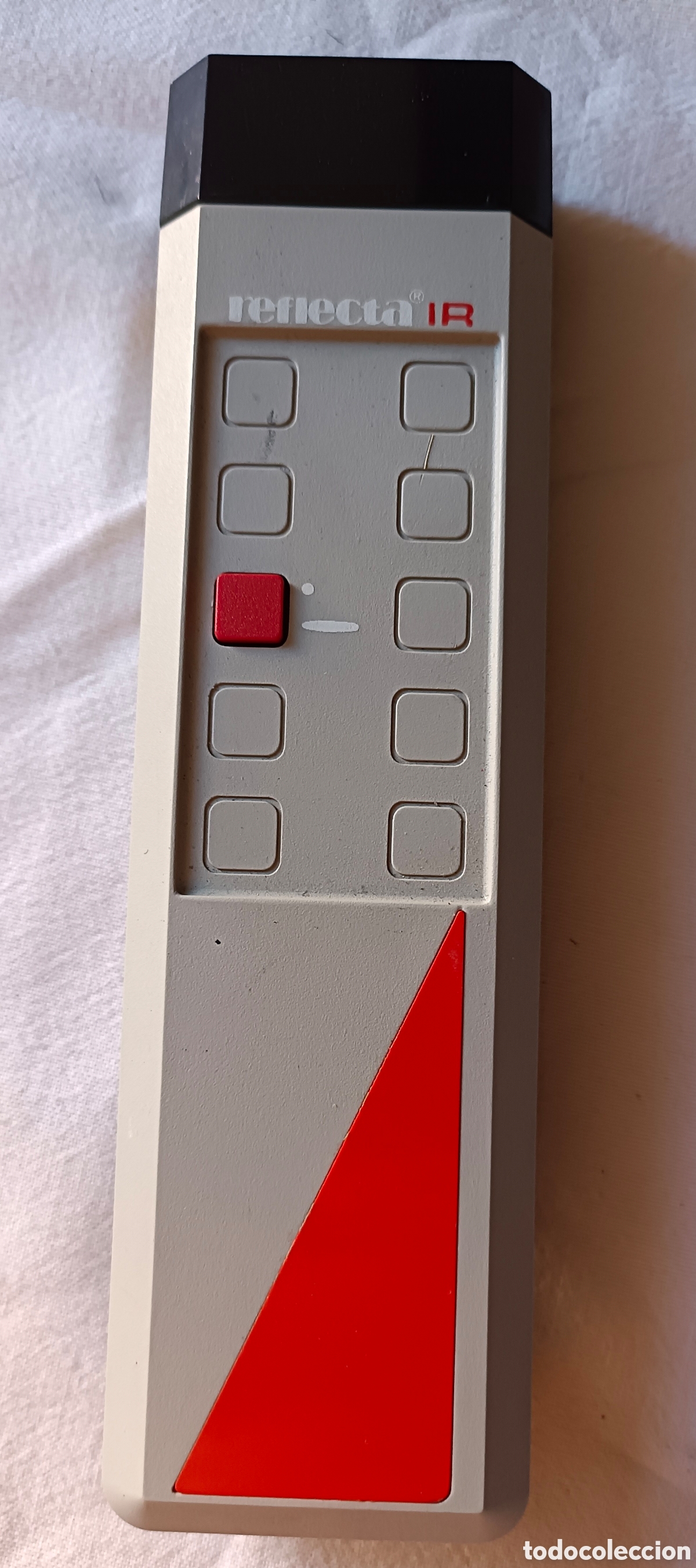 Fotograf&iacute;a antigua: Mando para proyector de diapositivas reflecta IR.