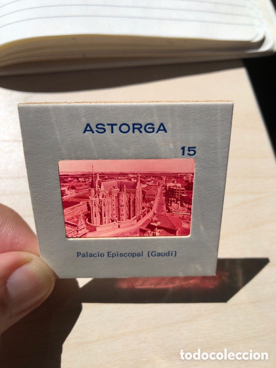 Fotograf&iacute;a antigua: Diapositiva Astorga. Le&oacute;n. Palacio Episcopal. Gaud&iacute;. ASM