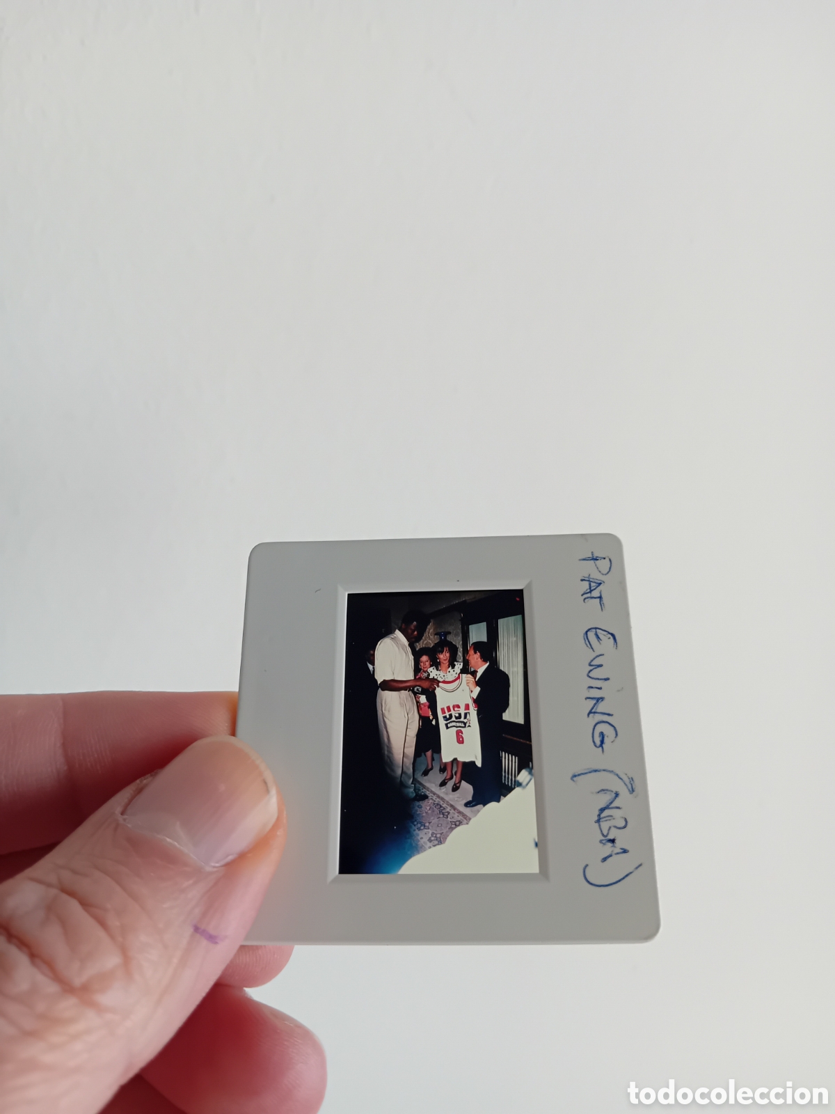 Fotograf&iacute;a antigua: DIAPOSITIVA 35MM PAT EWING EN ESPA&Ntilde;A. NBA. A&Ntilde;OS 90