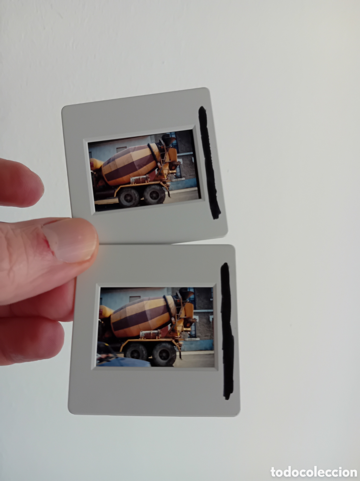 Fotograf&iacute;a antigua: DOS DIAPOSITIVAS 35MM HORMIGONERA. 1993. FOTOGRAF&Iacute;A PROFESIONAL