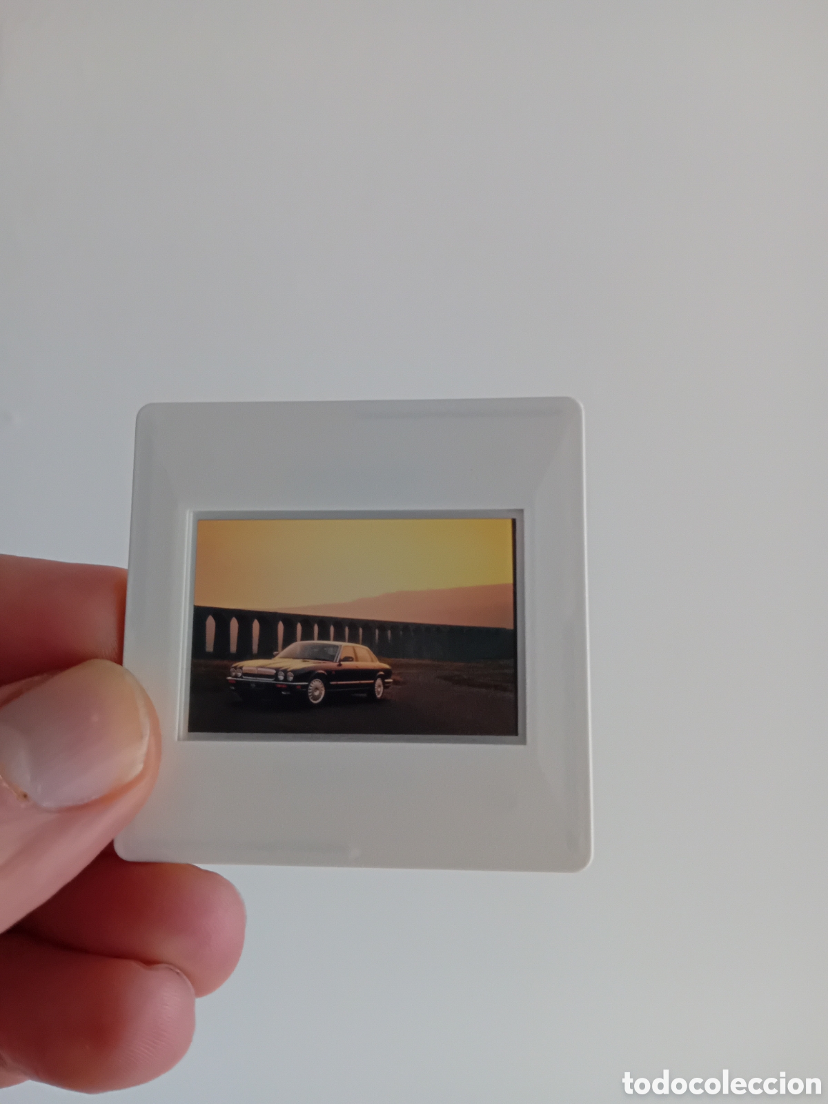 Fotograf&iacute;a antigua: DIAPOSITIVA 35MM COCHE JAGUAR. A&Ntilde;OS 90S