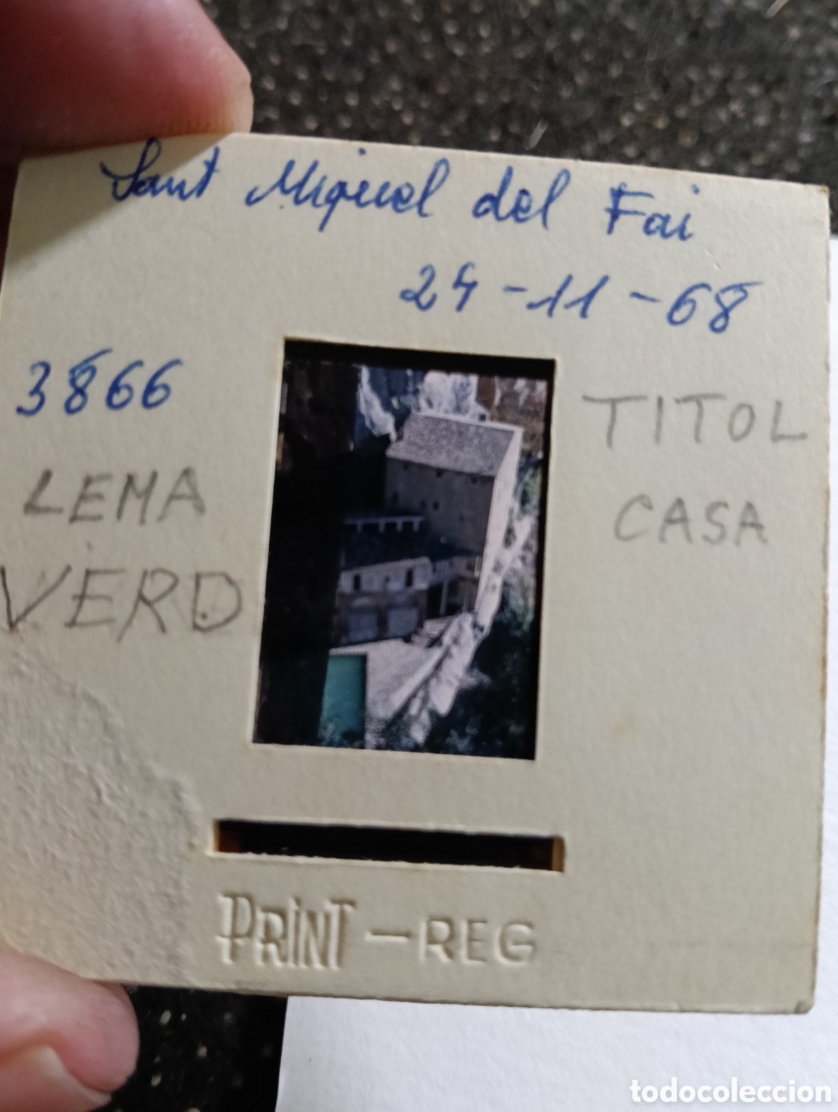 Fotograf&iacute;a antigua: UNICA Diapositiva de 1968 a San Miguel de Fay Barcelona
